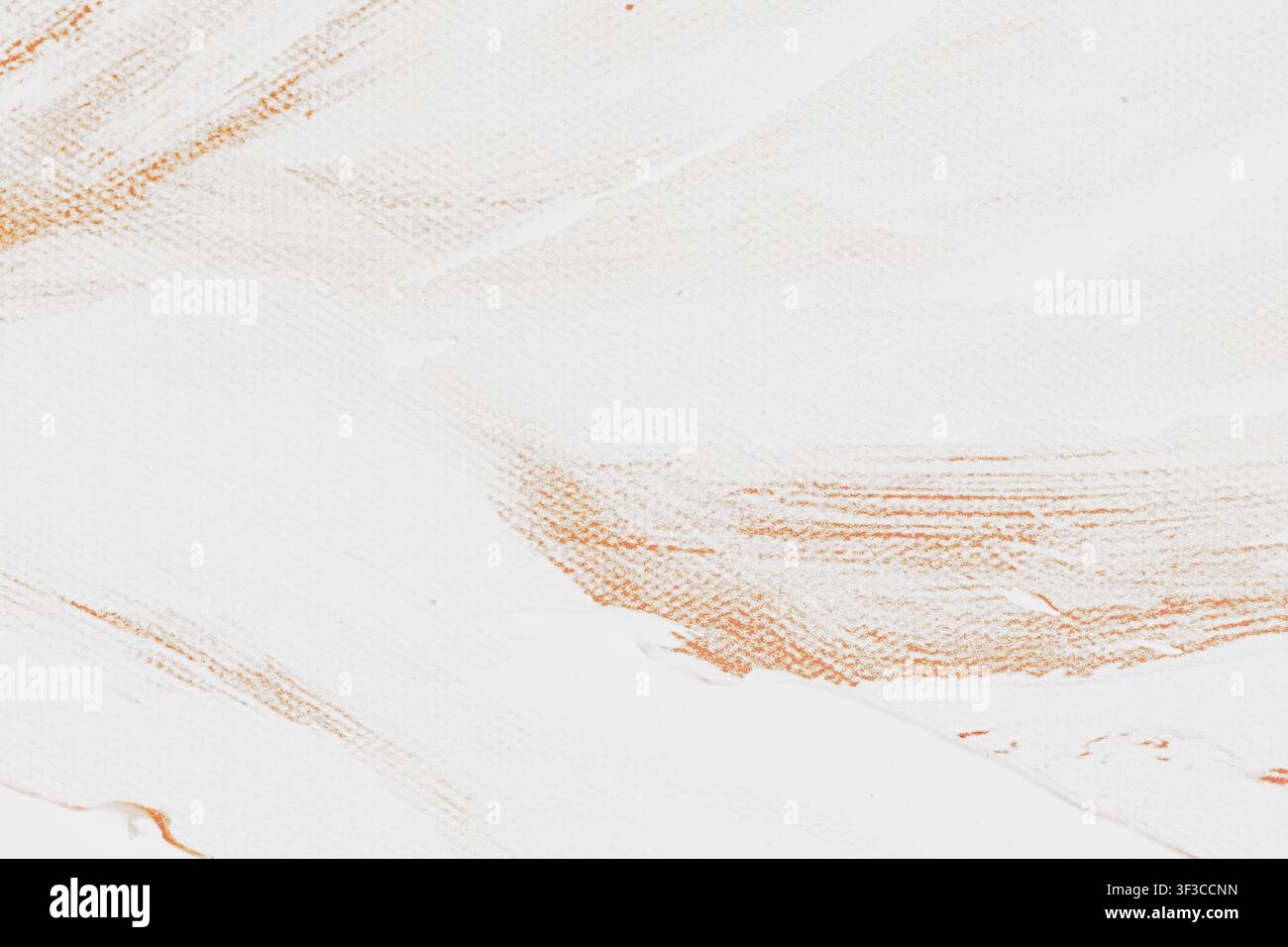 Sfondo astratto con tratti di pittura a olio bianca e ocra dorata su texture di tela per sovrapposizione grafica di design moderno creativo o carta da parati el Foto Stock
