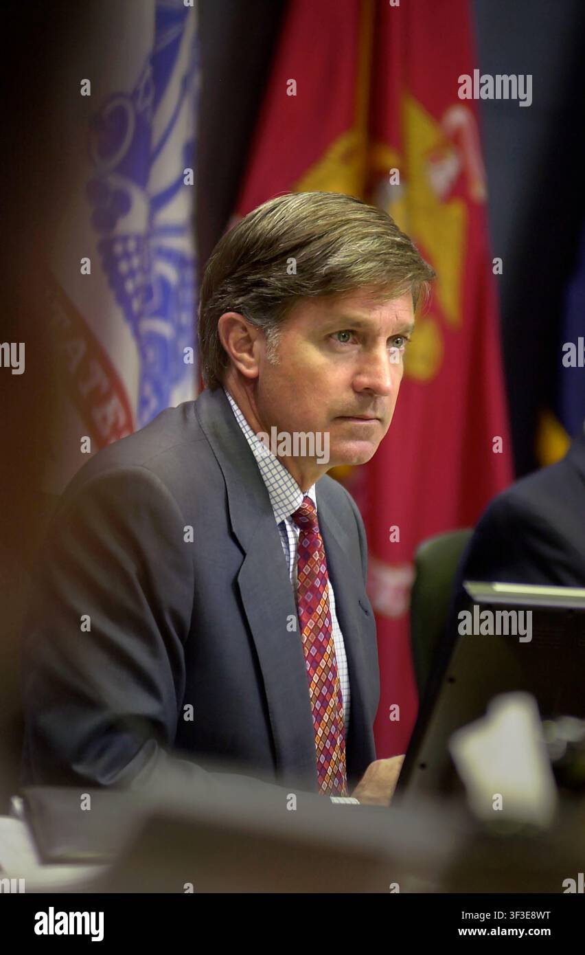 Sindaco di Austin Will Wynn durante una riunione del consiglio comunale al Municipio, Austin, Texas, il 10 aprile 2008. (Foto di John Anderson/The Austin Chronicle) Foto Stock