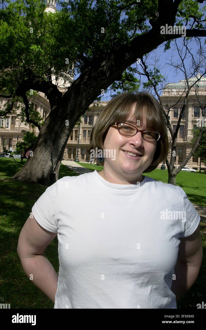 Ritratto dell'activista politica Bee Moorhead al Texas State Capitol, Austin, Texas, l'11 aprile 2008. (Foto di John Anderson/The Austin Chronicle) Foto Stock