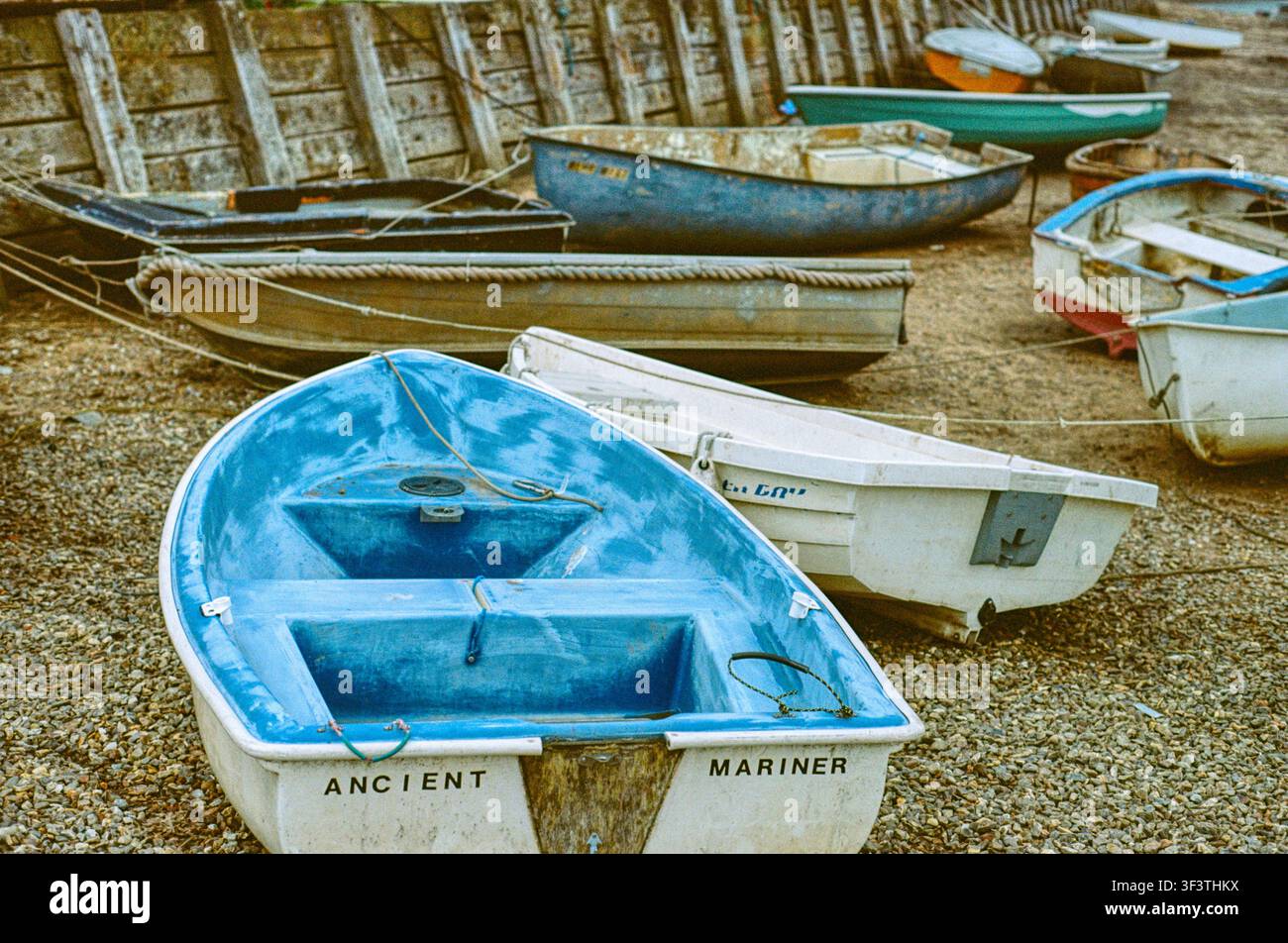 Piccole barche a Burnham Overy Staithe, Norfolk UK Foto Stock