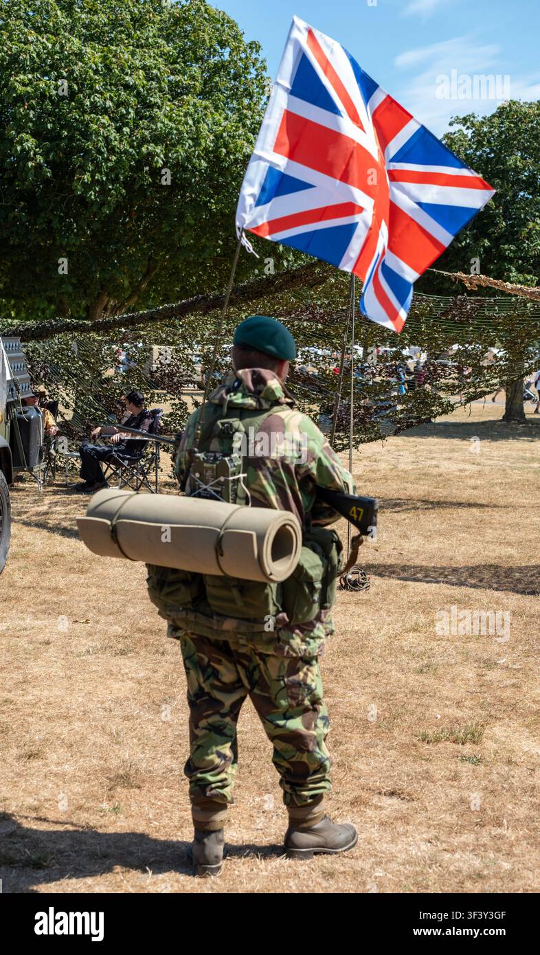 Soldato Falklands Romp visto durante lo spettacolo militare del Suffolk. Questo evento di storia militare riunisce oltre 1.000 rievocatori. Foto Stock