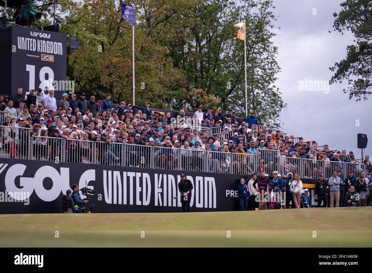 UTTOXETER, INGHILTERRA - 26 LUGLIO: Tyrrell Hatton di Legion XIII esegue un putt sul buco 18 durante il quarto giorno del LIV Golf UK Presentato da JCB al JCB Golf & Country Club il 26 luglio 2026 a Uttoxeter. Foto Stock