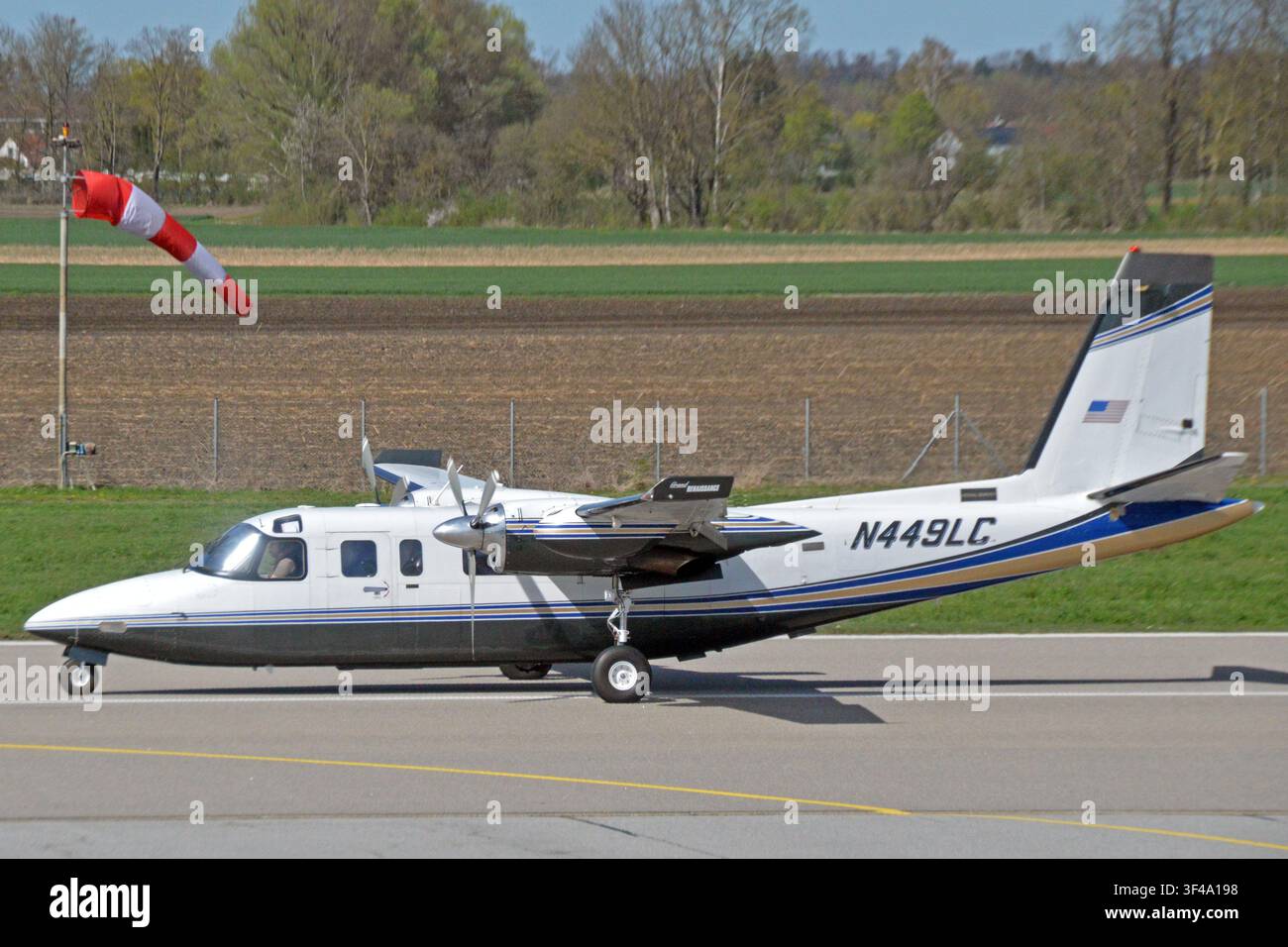 Germania, Baviera, Augusta: N449LC Aero Commander 690A (c/n 11187) di T J Air Holdings Inc. all'aeroporto di Augusta. Foto Stock