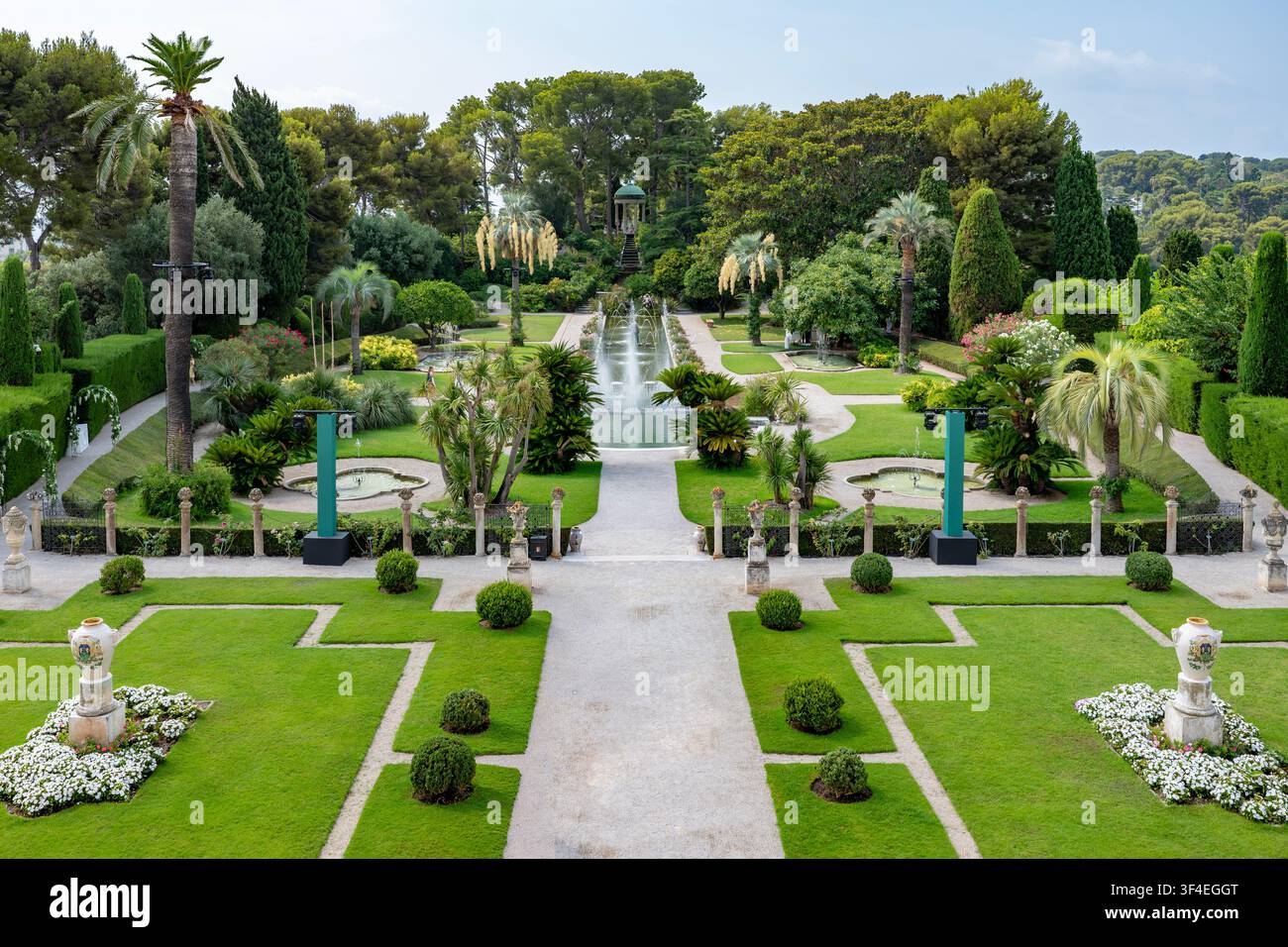 Giardino della Villa Ephrussi de Rothschild, Saint-Jean-Cap-Ferrat, Provenza-Alpi-Costa Azzurra, Francia Foto Stock