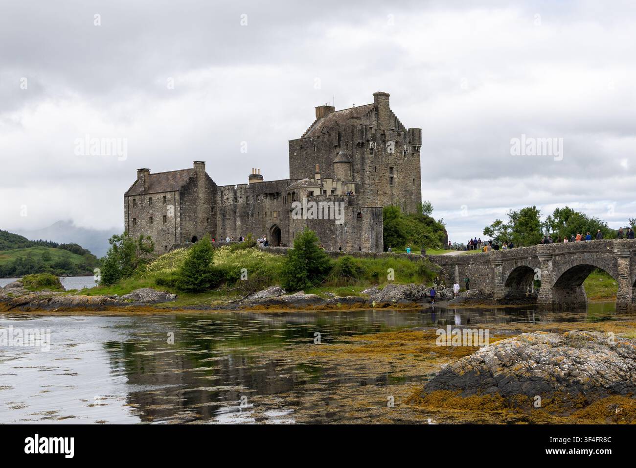 Kyle of Lochalsh, Scozia - 18 luglio 2026: Castello di Eilean Donan Foto Stock
