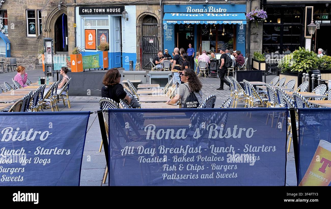 Ristorante Ronaa's Bistro, Grassmarket Edinburgh, Scozia - Immagine stock catturata con smartphone