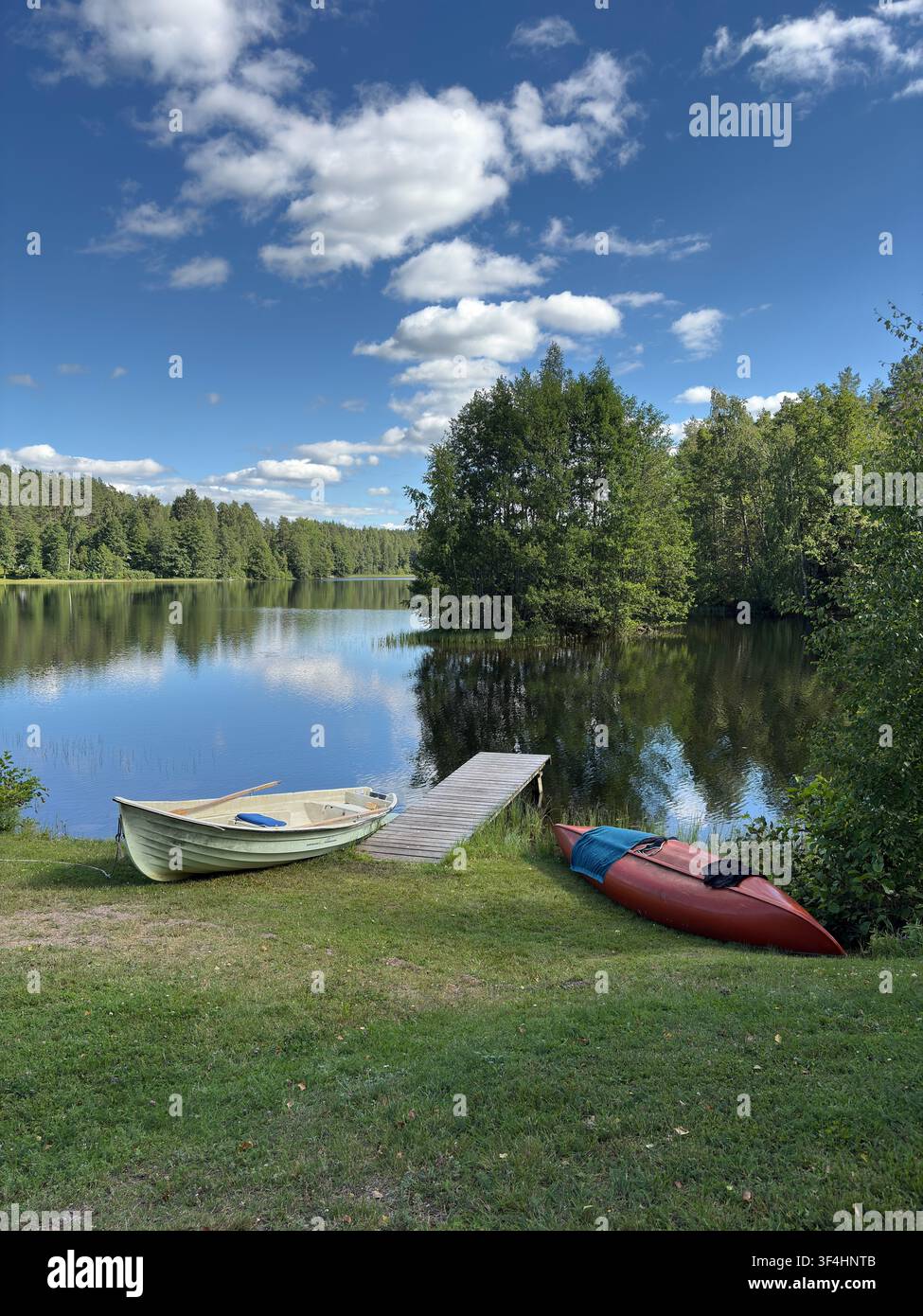 Verla 16 lug 2026, Finlandia: il villaggio storico del mulino di Verla, un sito Patrimonio dell'UNESCO unico situato a Kouvola, in Finlandia. - Immagine stock catturata con smartphone