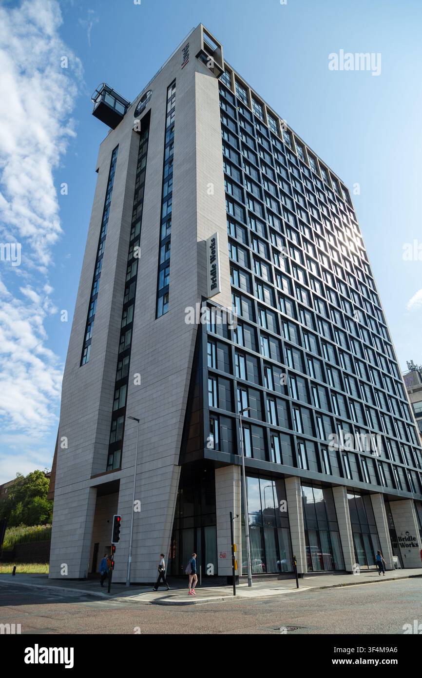 Il Bridle Works Building, una torre modernista di 20 piani per alloggi studenteschi a Glasgow, Scozia Foto Stock