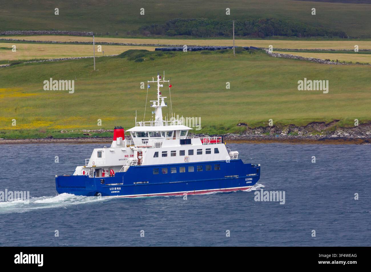Leirna Lerwick MV Leirna traghetto locale per passeggeri e auto a Lerwick, Isole Shetland, Shetland Isles, Scozia UK a luglio – collegamento tra Lerwick e Bressay Foto Stock