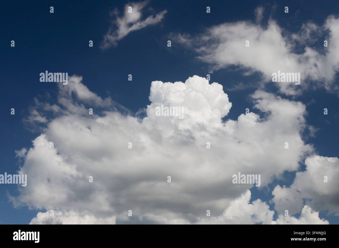 Nubi cumuliformi Foto Stock