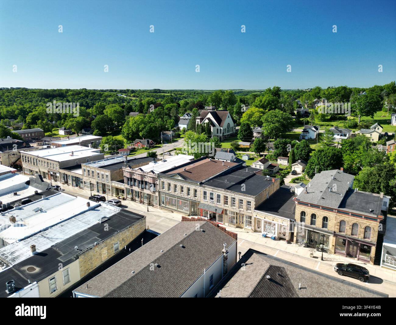 Vista aerea del centro di Mineral Point, Wisconsin in estate Foto Stock