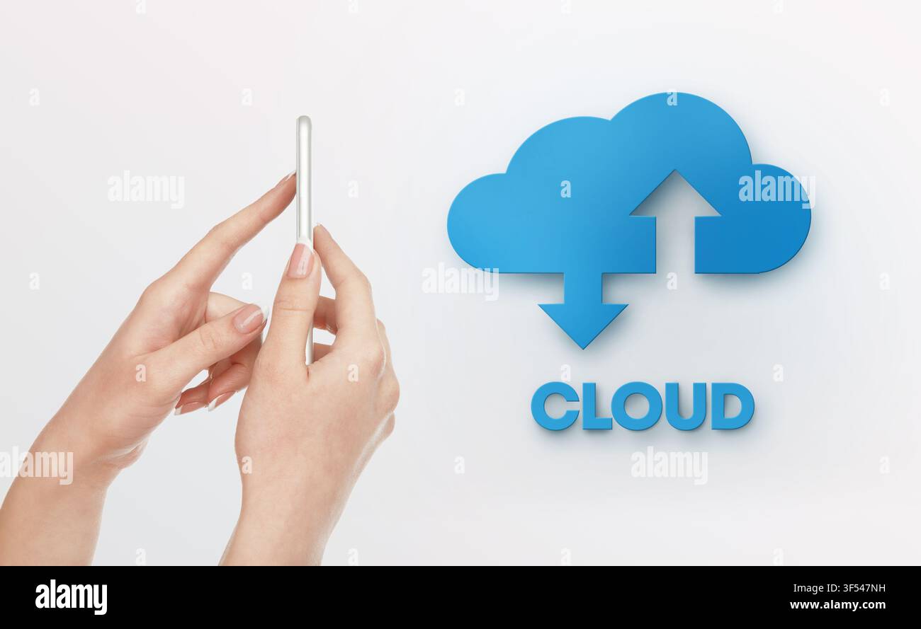 Servizio di archiviazione dati cloud. Mani femminili utilizzando lo smartphone, sincronizzazione delle informazioni dal dispositivo Foto Stock