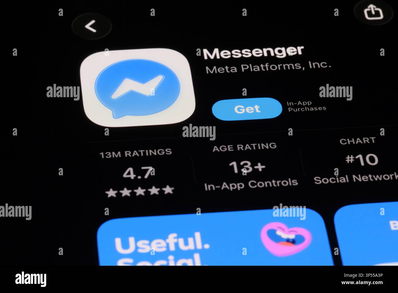 Shanghai, Cina - 30 luglio 2026: Pagina di download dell'app Messenger sullo schermo del telefono Foto Stock