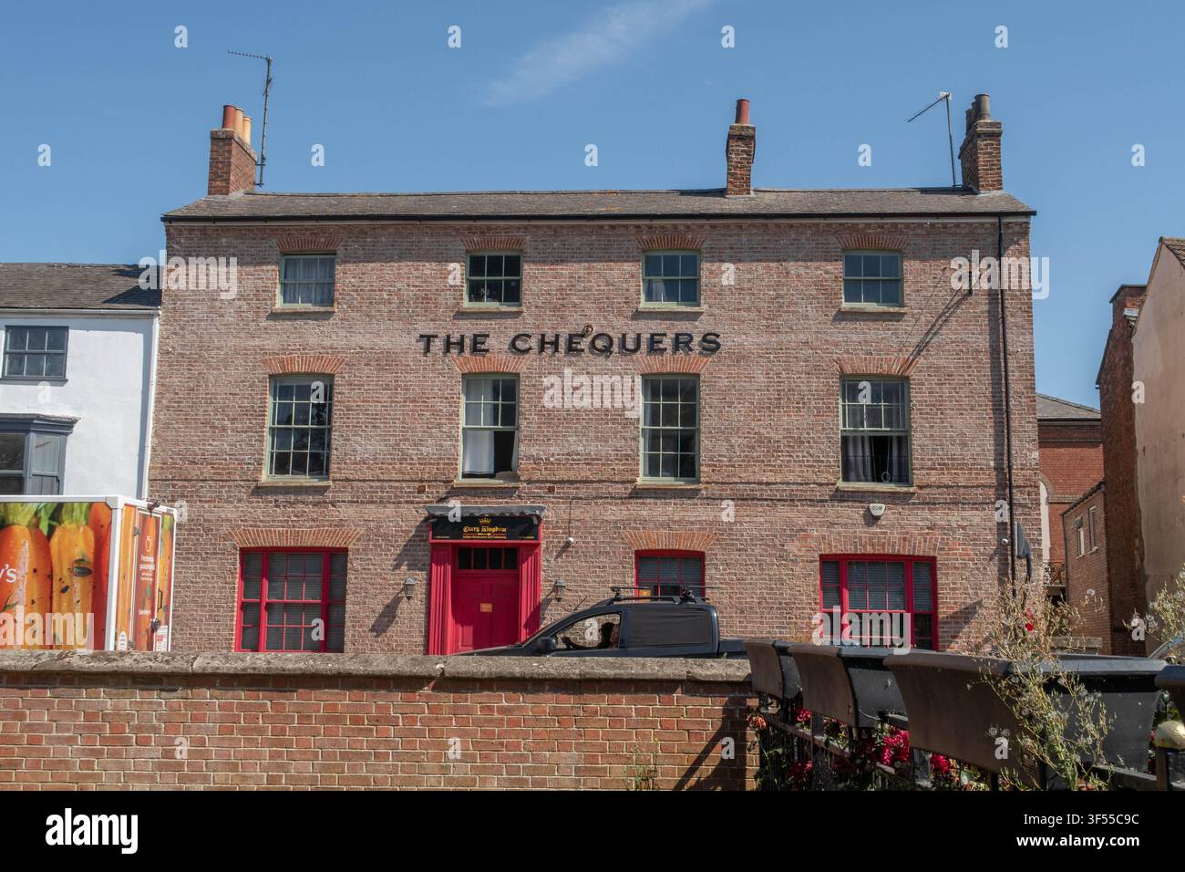 L'ex albergo Chequers, Holbeach, Lincolnshire, luglio 2026 Foto Stock