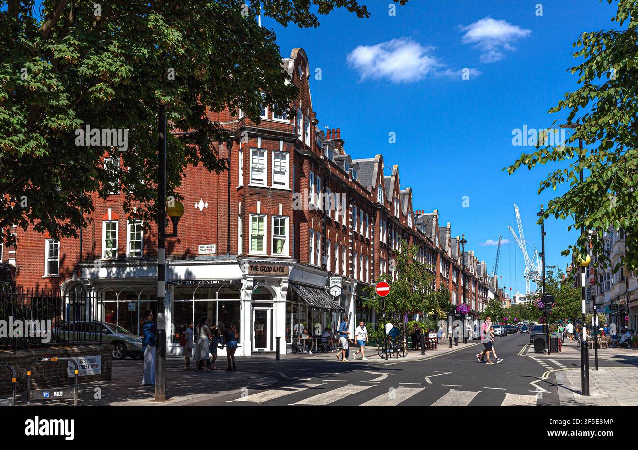 St John's Wood High Street, Londra, Inghilterra, Regno Unito. Foto Stock