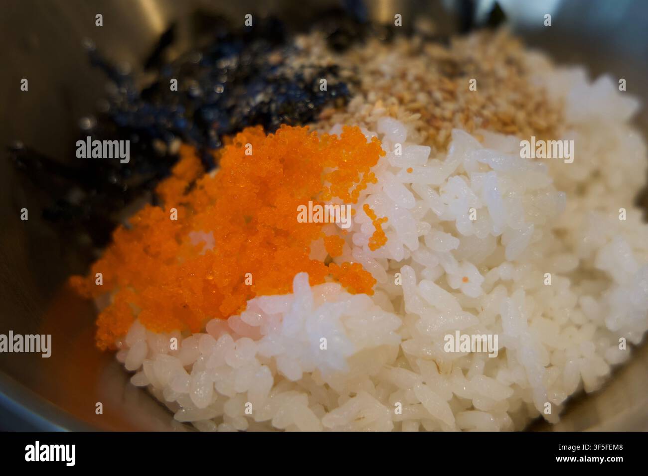 Ganjang Gejang granchio di soia con uova cremose Foto Stock