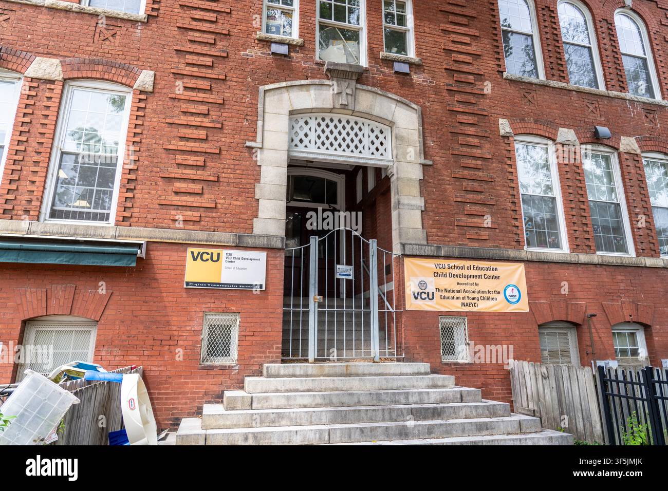 Richmond Virginia - 9 giugno 2026: Ingresso del VCU Child Development Center alla Virginia Commonwealth University Richmond Virginia Foto Stock
