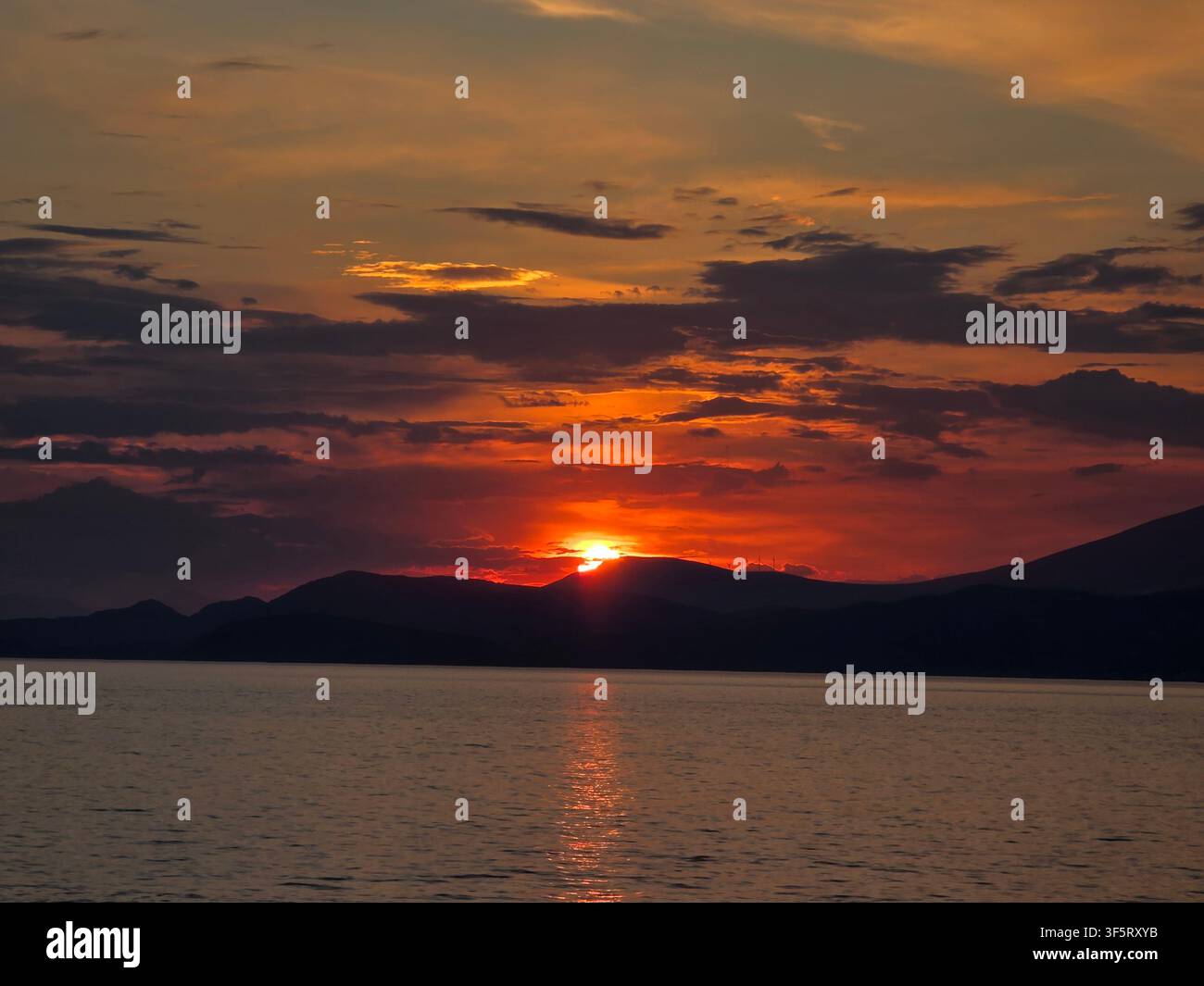 Bel tramonto - Immagine stock catturata con smartphone