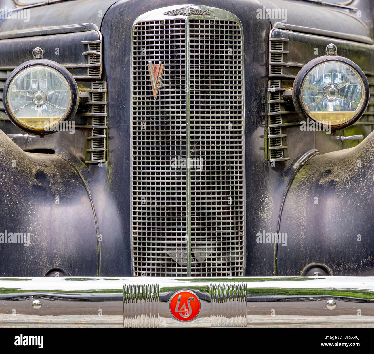 primo piano della parte anteriore di un'automobile di lusso Lasalle serie 50 del 1937, Foto Stock