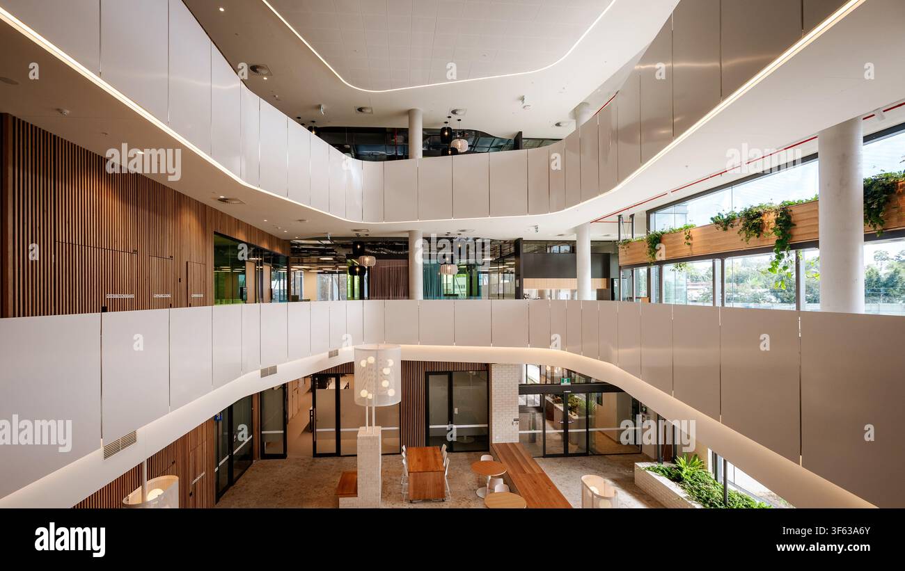 Brisbane, QLD, Australia - Interno moderno all'interno dell'edificio Entri Foto Stock