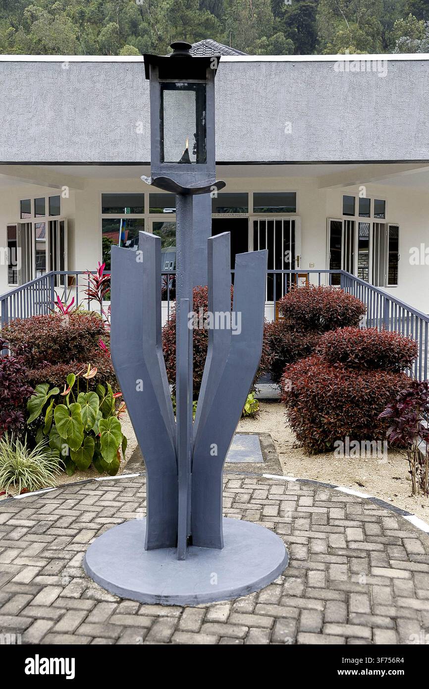 Memoriale del genocidio a Nyange, Ruanda Foto Stock