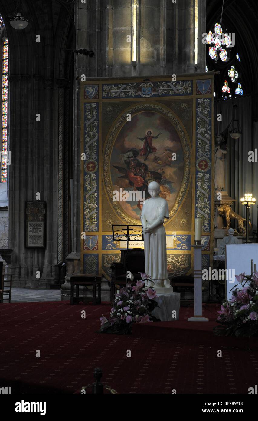 Statua di Giovanna d'Arco (patrona della Francia), Cattedrale di Orléans, Francia. Foto Stock