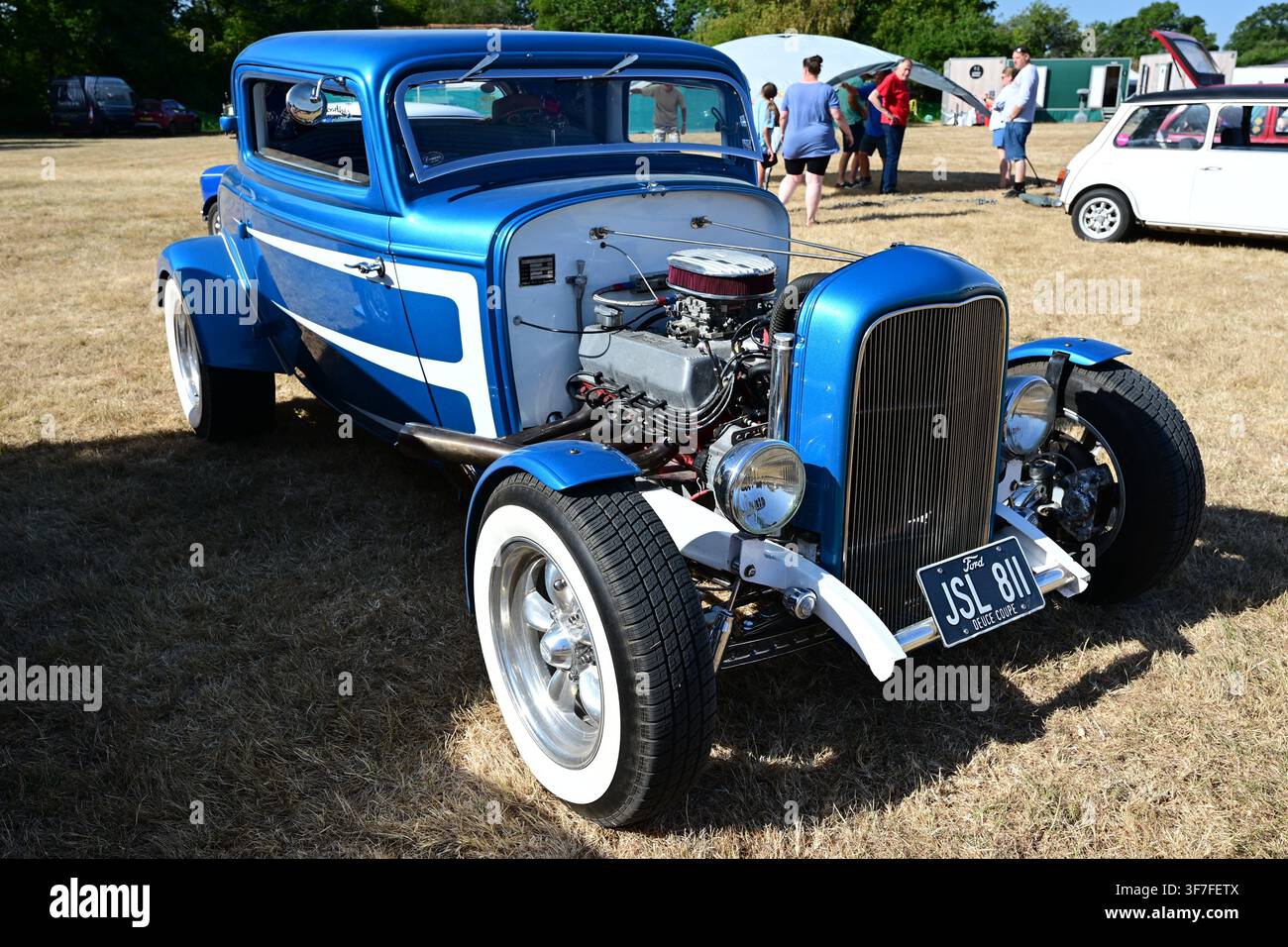 1932 Ford Deuce Coupe. alla mostra di auto classiche dei Cranleigh Lions il 9 agosto 2026. Foto Stock