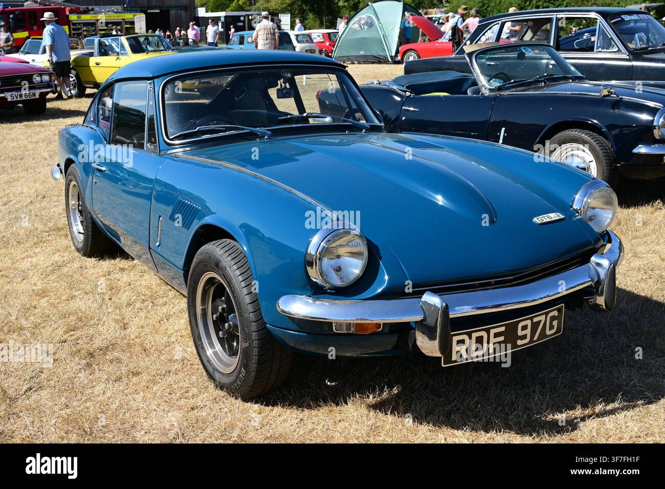 Triumph GT6 MK2 del 1969 al Cranleigh Lions Classic car show il 9 agosto 2026. Foto Stock