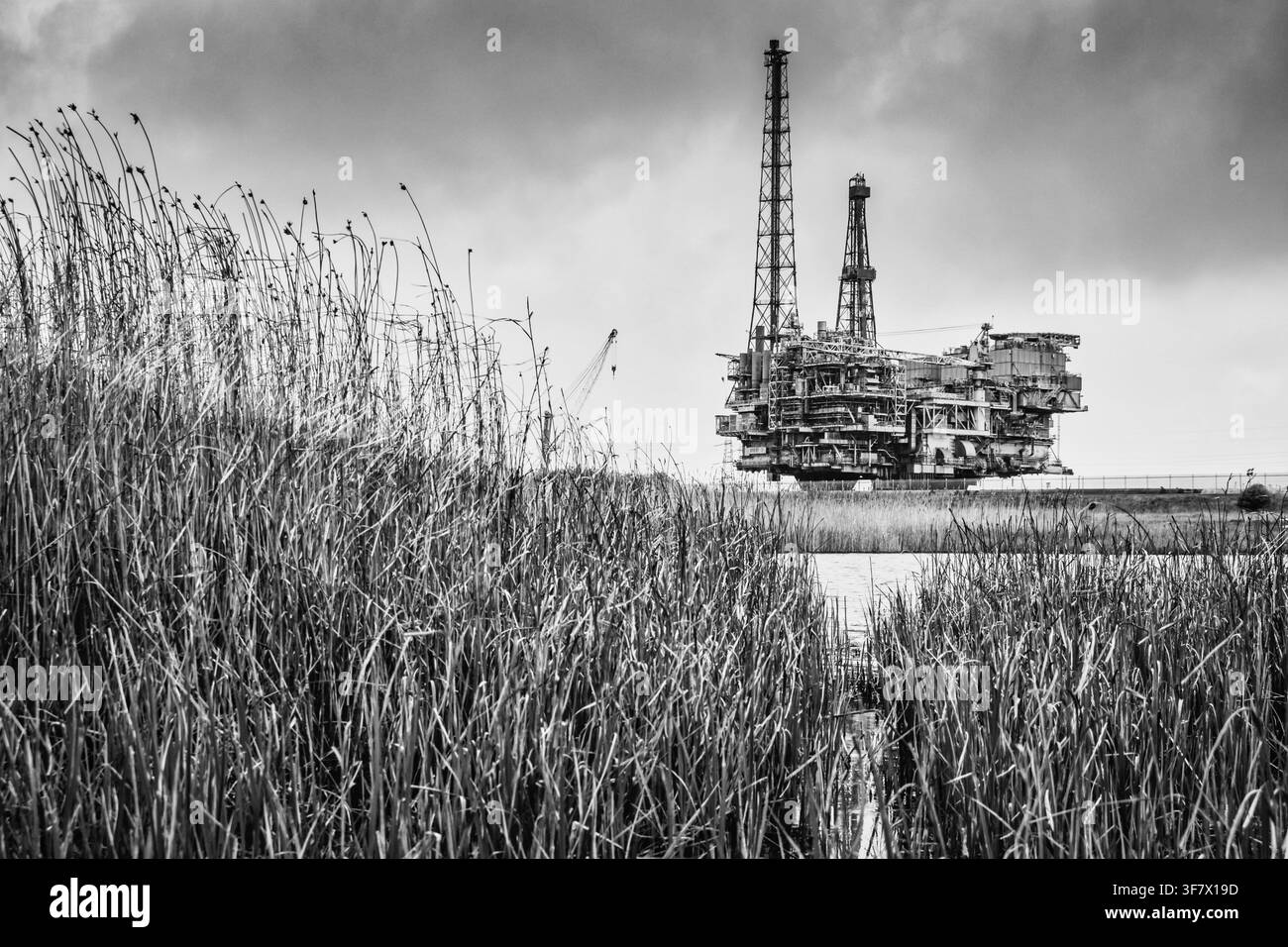 Piazzale petrolifero Brent Delta, fuori servizio e destinato al riciclaggio da parte di ABLE a Seaton Port Teesside, UK. Foto Stock
