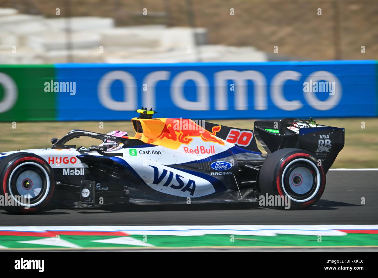 Liam Lawson guida l'auto Racing Bulls di F1 durante il Gran Premio d'Ungheria 2026 all'Hungaroring, Ungheria, il 26 luglio 2026. Foto Stock