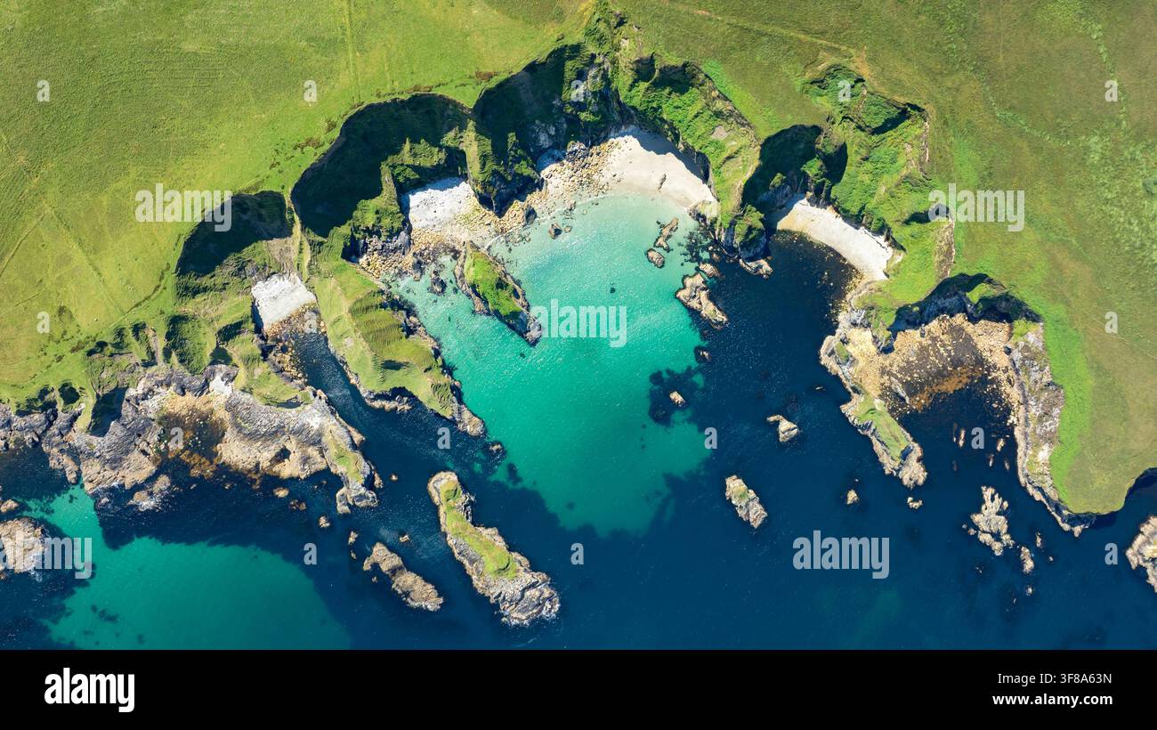 Vista panoramica delle scogliere di Cleggans in Irlanda Foto Stock