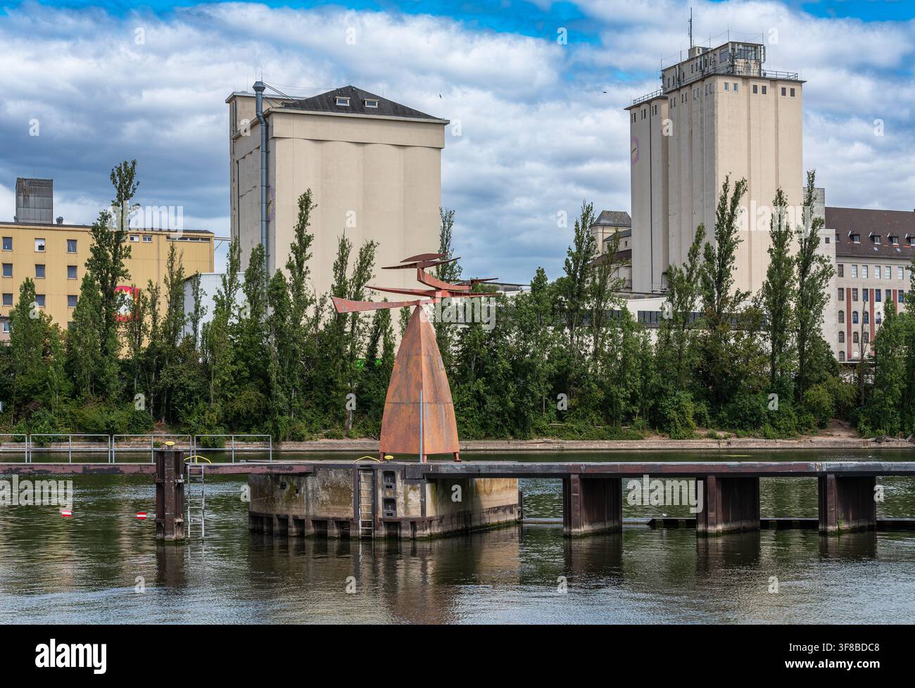 Gli edifici della fabbrica delle Hildebrand Mills nell'Osthavn, Francoforte, Germania Foto Stock