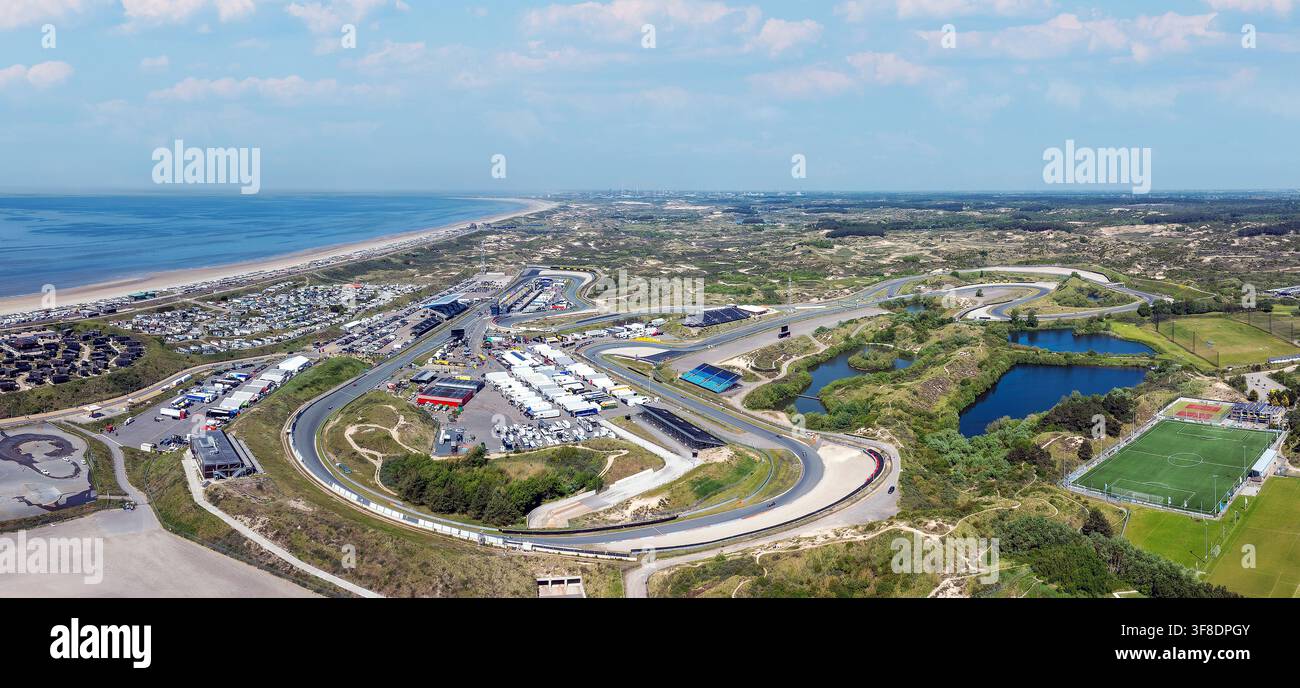 Vista aerea panoramica del circuito di Formula Uno vicino al Mare del Nord in Europa Foto Stock
