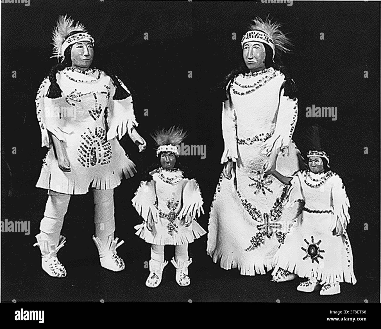 Bambole indiane, parte degli archivi dell'Indian Arts and Crafts Board, Cherokee Field Office Records. Foto Stock