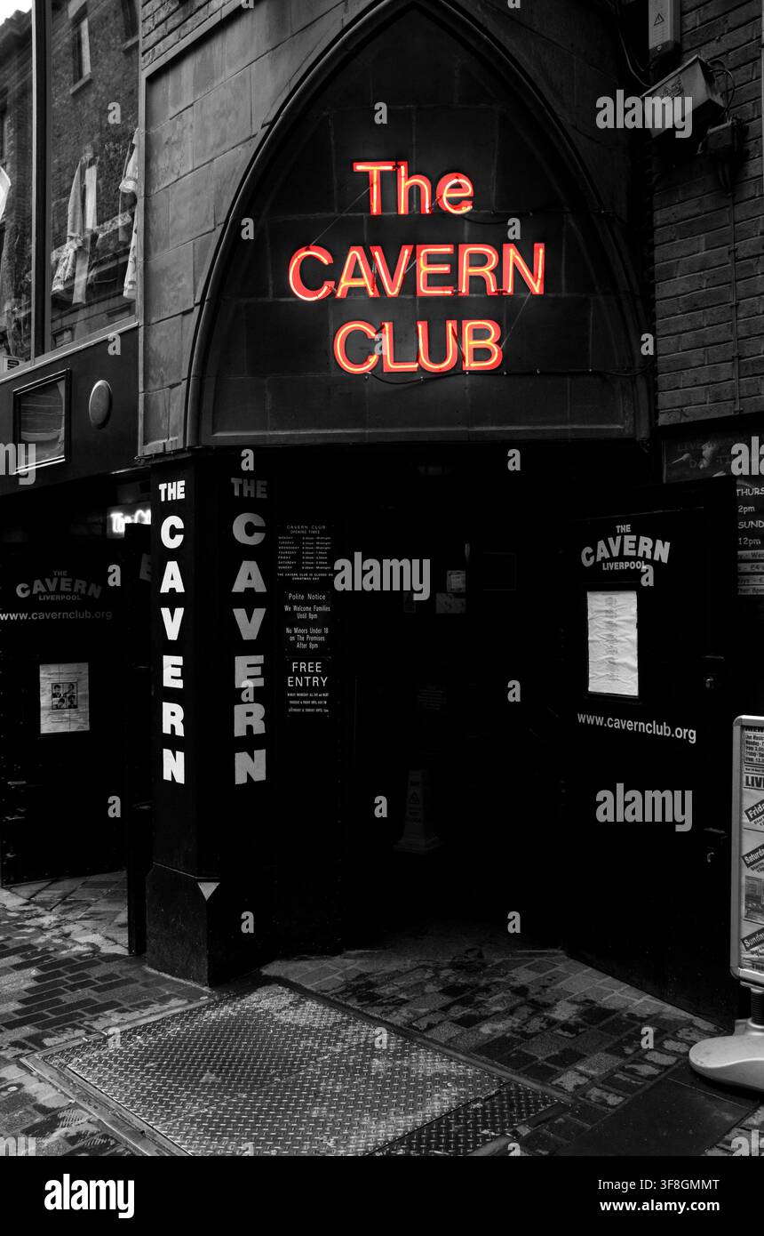 Ingresso al Cavern Club, Liverpool Inghilterra, dove i Beatles sono stati scoperti. Foto Stock