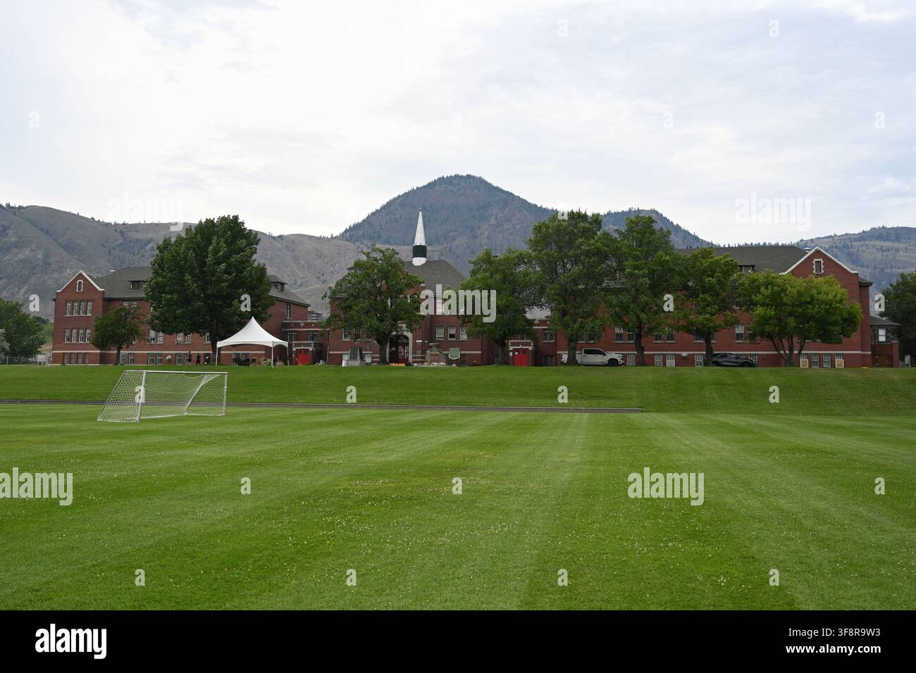 Kamloops, BC, Canada – 11 luglio 2026: Ex scuola residenziale indiana di Kamloops. Foto Stock