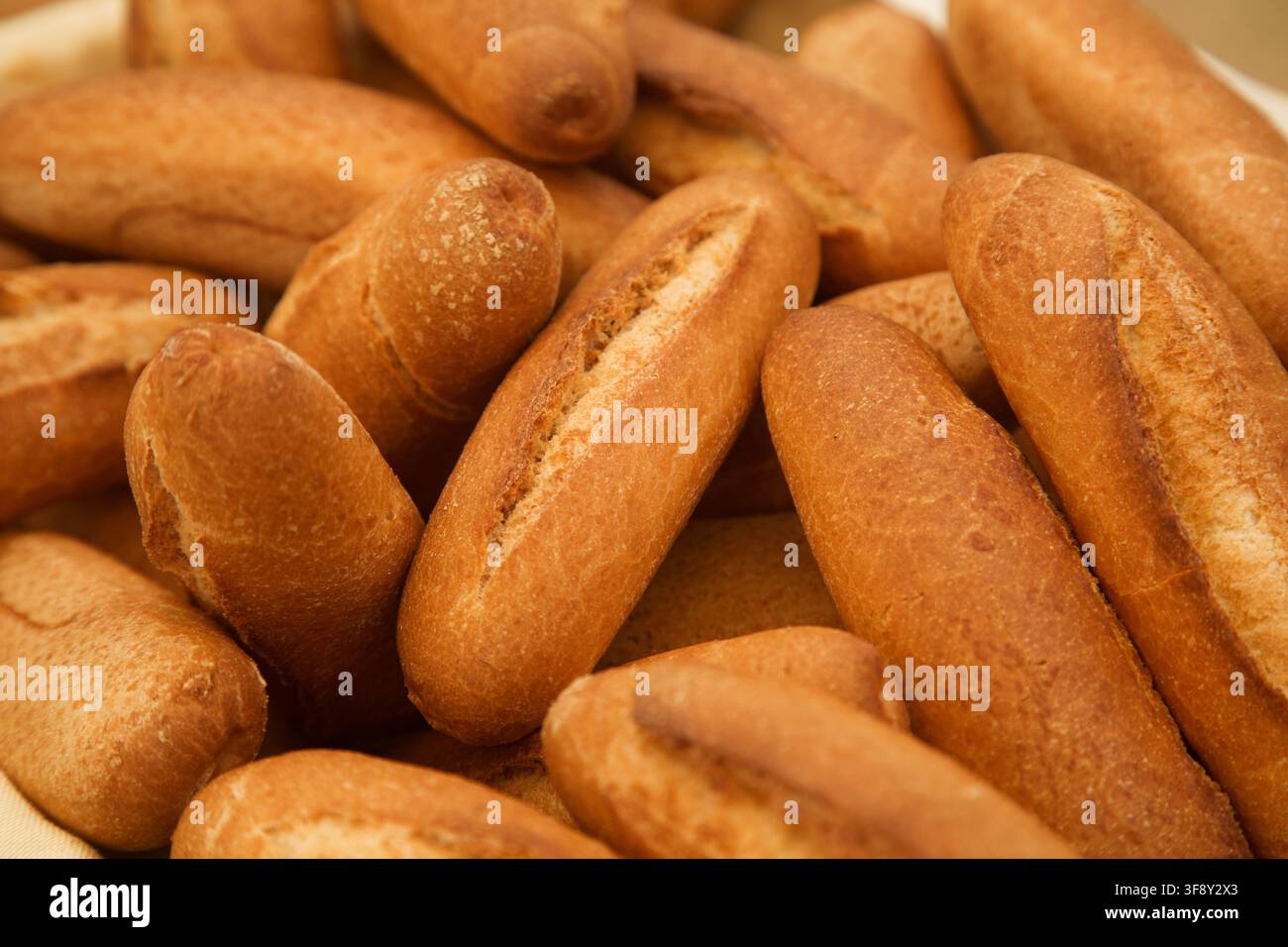 Pane fresco francese, primo piano, sfondo Foto Stock
