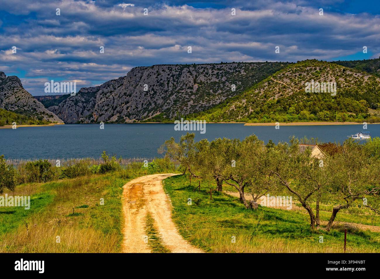 Dalmazia Croazia Parco nazionale di Krka - lago di Visovac Foto Stock