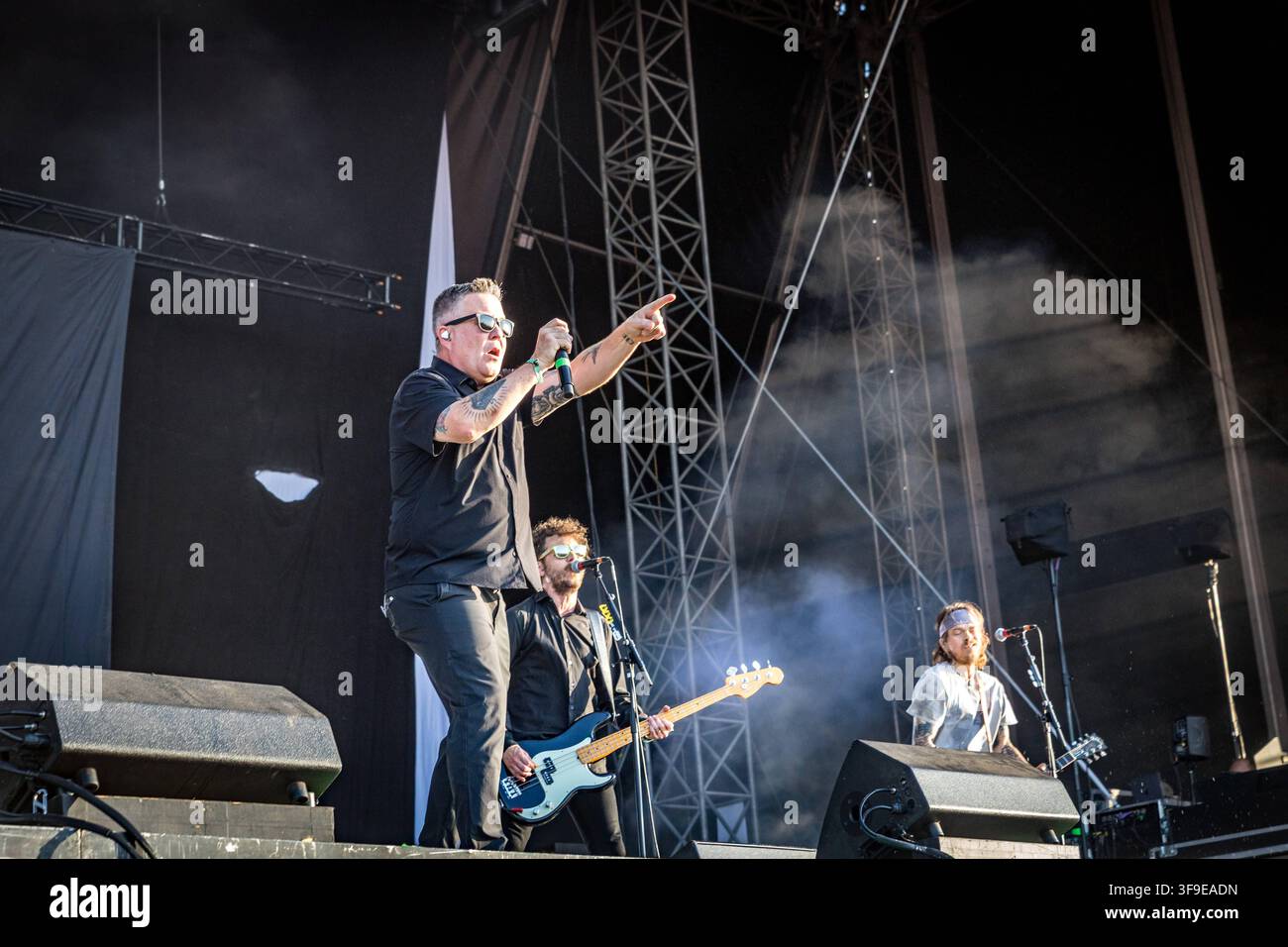 La band folk-punk statunitense Dropkick Murphys al secondo giorno dell'Highfield 2026 a sud di Lipsia. Membri: Ken Casey, Matt Kelly, James Lynch, Tim Brennan, Jeff DaRosa, Kevin Rheault, Campbell Webster. Highfield 2026 - Giorno 2 Dropkick Murphys *** La band folk-punk americana Dropkick Murphys al secondo giorno dell'Highfield 2026, a sud di Lipsia. Membri: Ken Casey, Matt Kelly, James Lynch, Tim Brennan, Jeff DaRosa, Kevin Rheault, Campbell Webster. Highfield 2026 Giorno 2: Dropkick Murphys Foto Stock