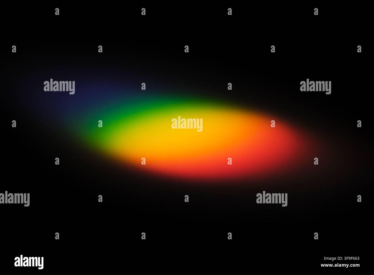 Rifrazione astratta della luce arcobaleno su sfondo nero Foto Stock