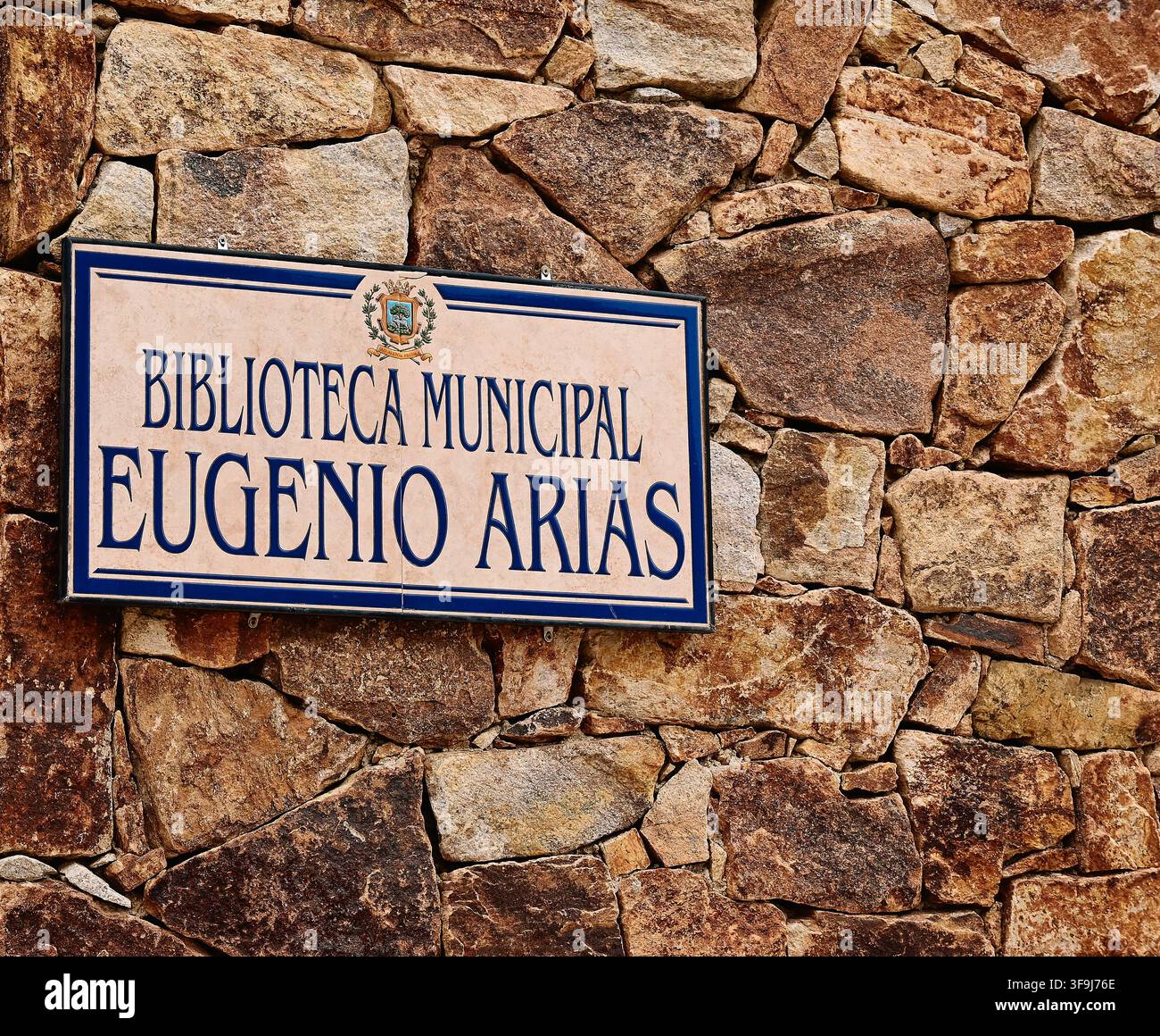 Biblioteca municipale Eugenio Arias a Buitrago del Lozoya, Madrid, Spagna Foto Stock