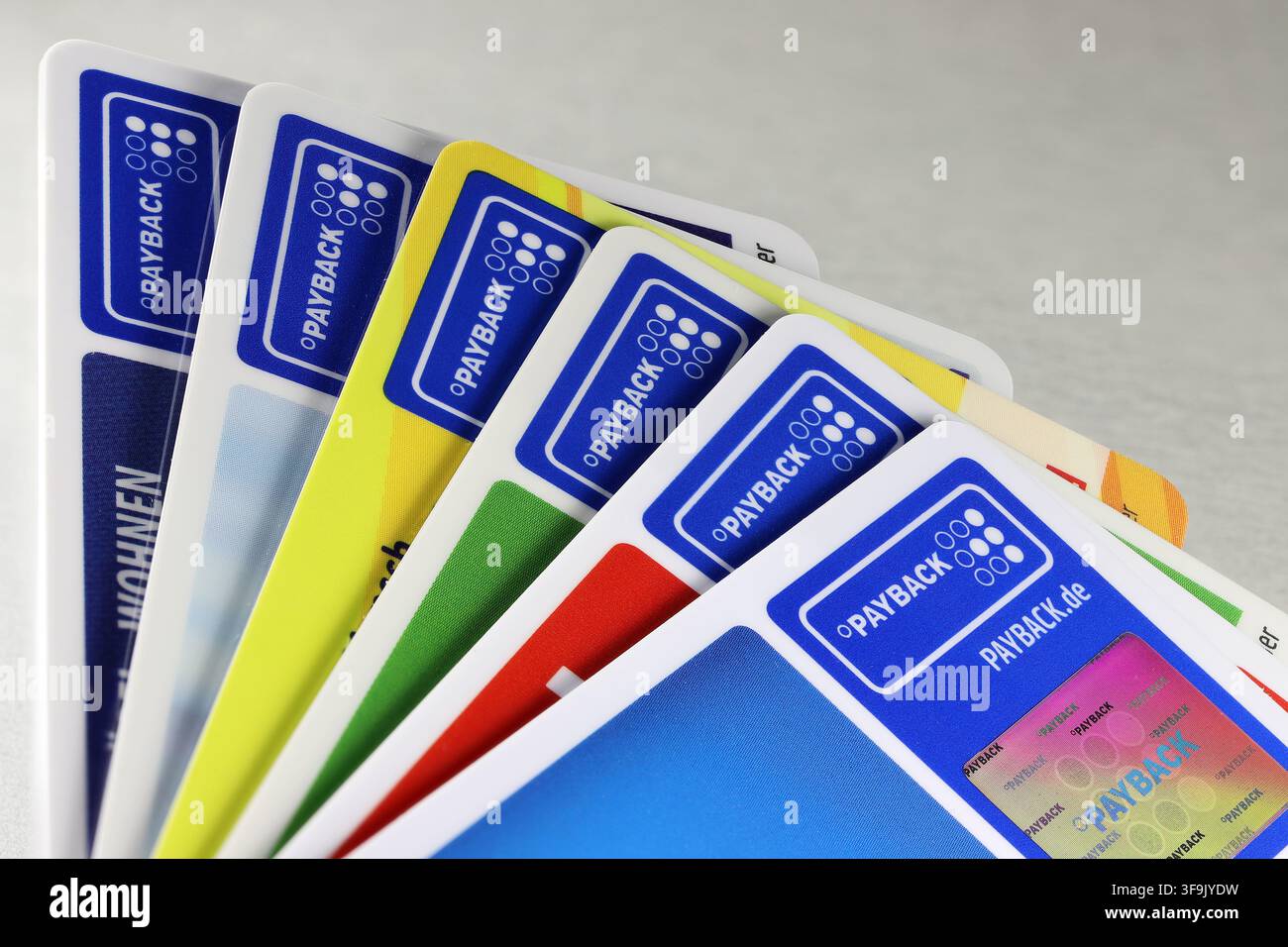 Wiehl, Germania - 24 maggio 2026: fan di diverse carte fedeltà Payback Foto Stock