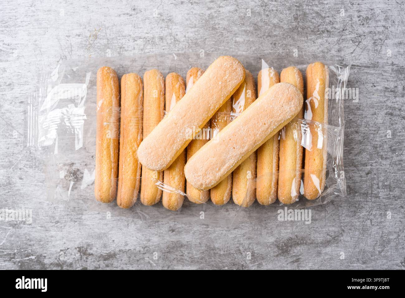 Biscotti ladyfinger Savoiardi usati per il tradizionale dessert italiano tiramisù Foto Stock