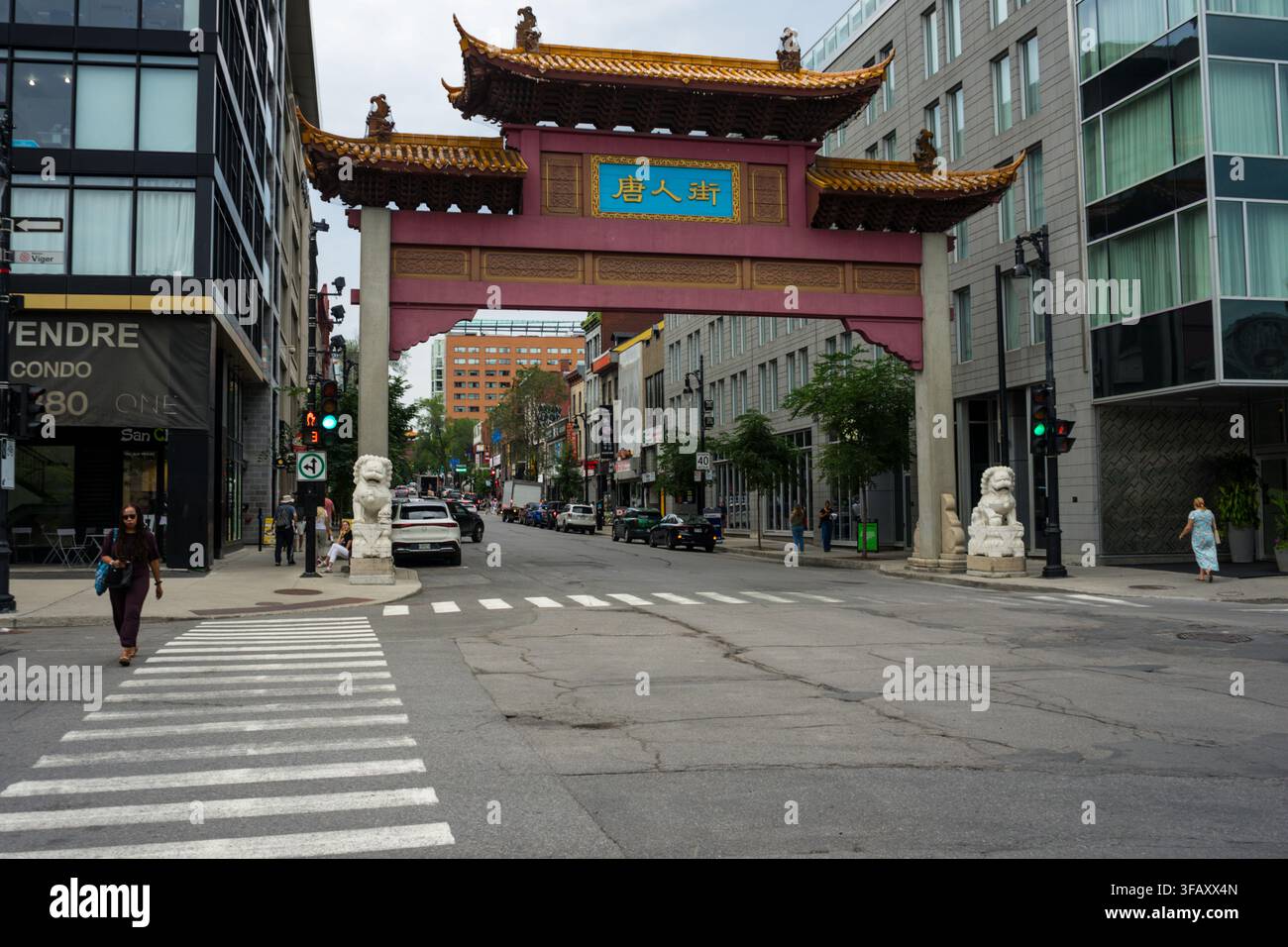 Ingresso stradale nella Chinatown di Montreal Foto Stock