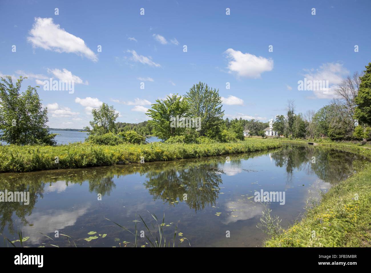 il parco del patrimonio del villaggio Upper Canada a Morrisburg, Ontario, Canada, che raffigura la vita di villaggio canadese del XIX secolo Foto Stock
