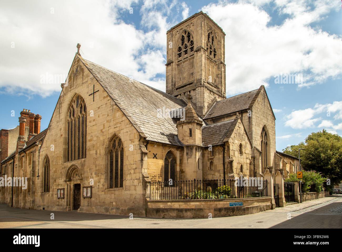Chiesa di St Mary de Crypt, una chiesa anglicana storica del XV secolo situata in Southgate Street a Gloucester, Gloucestershire, Inghilterra Foto Stock