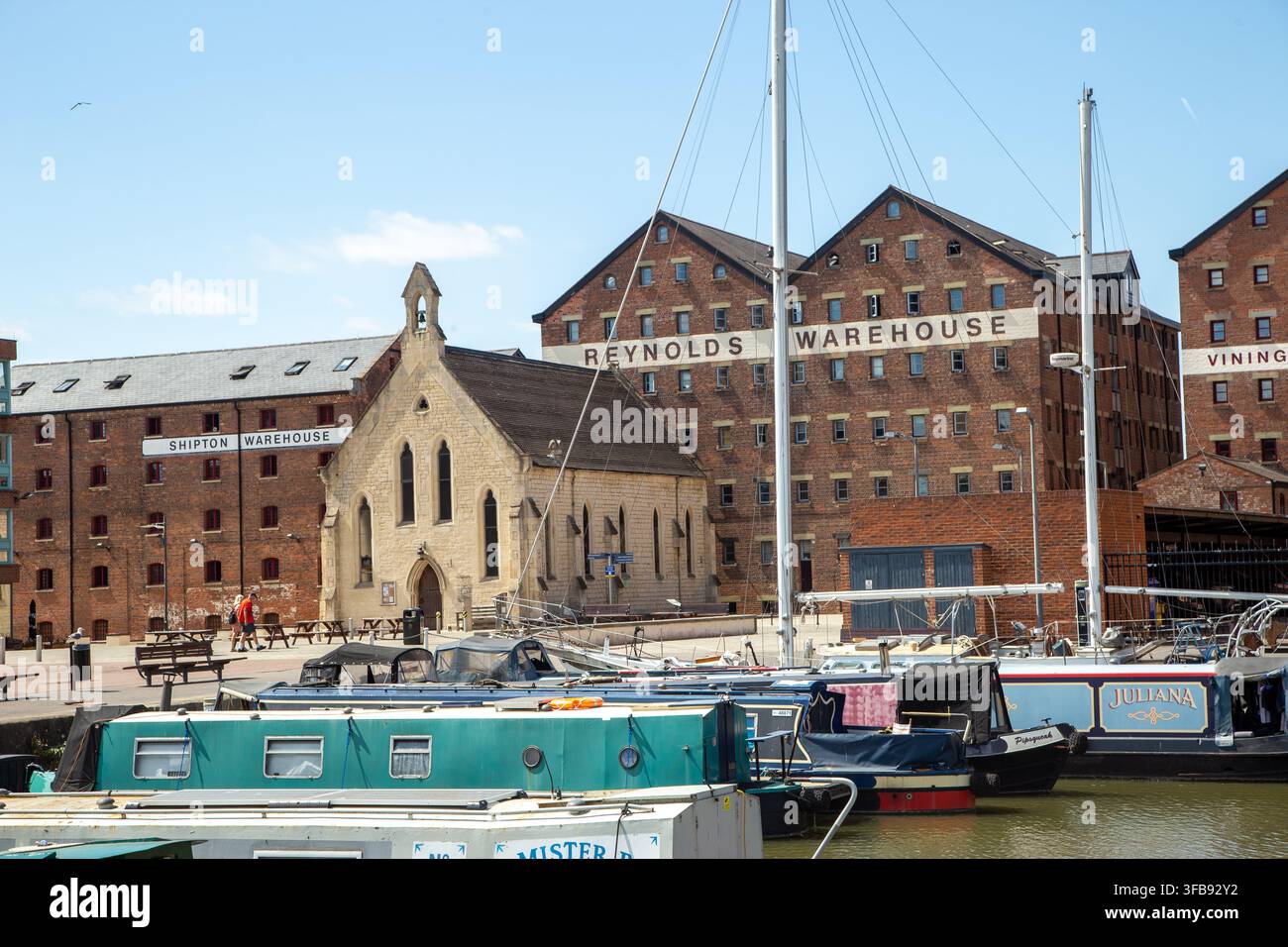 Gloucester Docks nella città di Gloucester. I docks si trovano all'incrocio settentrionale del fiume Severn con il canale Gloucester & Sharpness Foto Stock