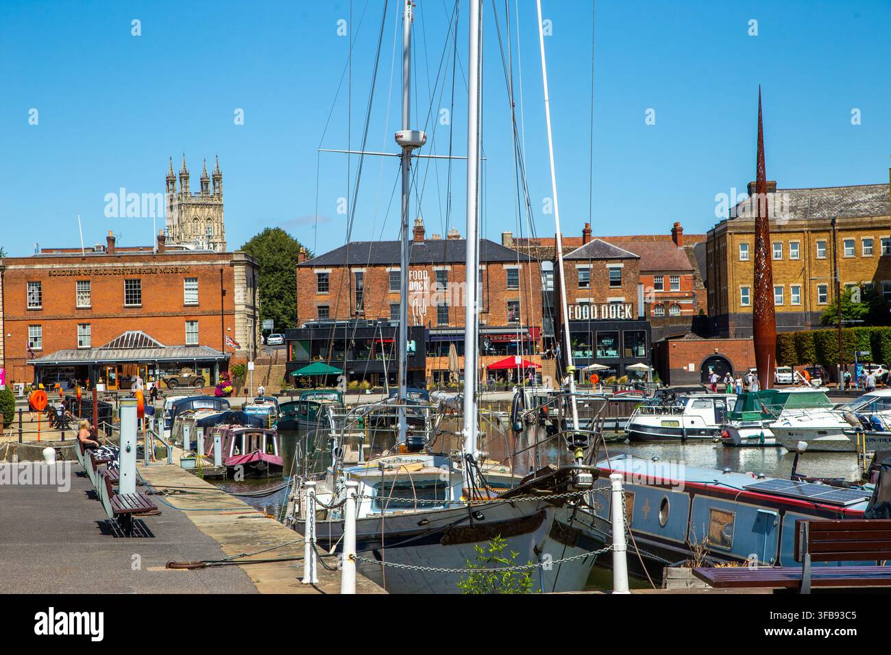 Gloucester Docks nella città di Gloucester. I docks si trovano all'incrocio settentrionale del fiume Severn con il canale Gloucester & Sharpness Foto Stock
