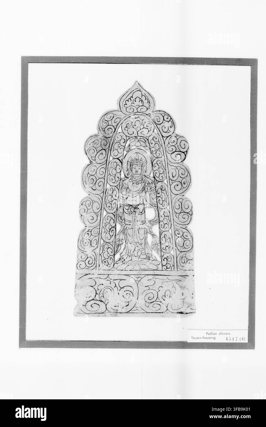 Un bassorilievo in pietra intagliato che raffigura una figura all'interno di una cornice, Touen-houang, numerato 4517. Foto Stock