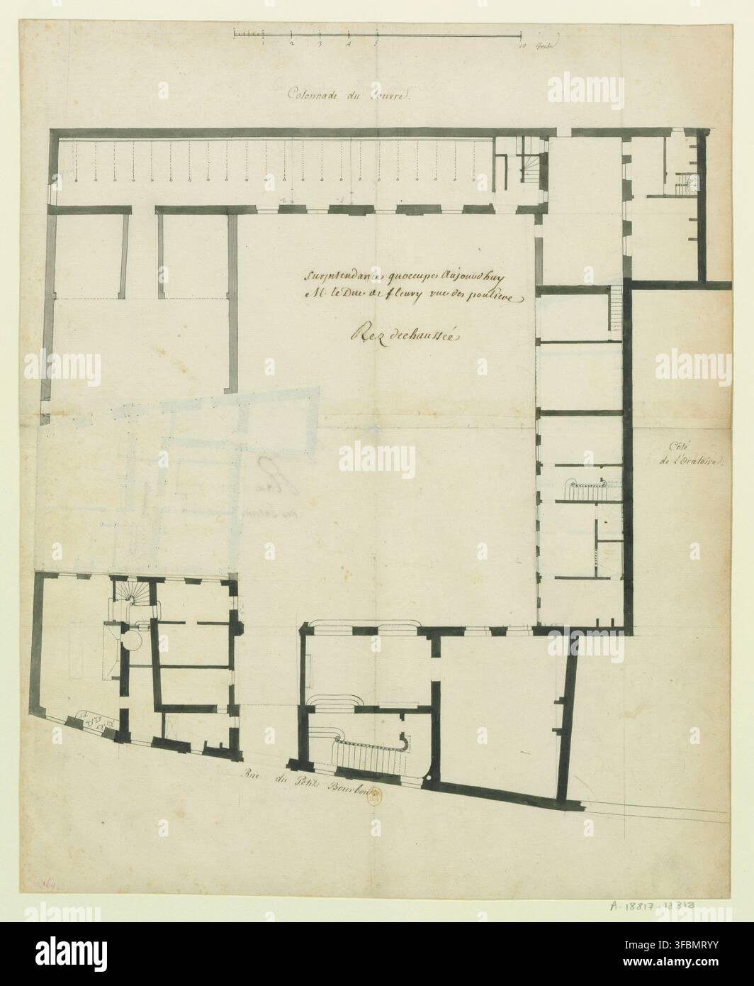 L’Hôtel de Longueville a Parigi, Francia, come in un disegno del 1737, che mostra la pianta dell’edificio, con dettagli tra cui la Colonnada del Louvre e la Rue du Petit Bourbon. Foto Stock